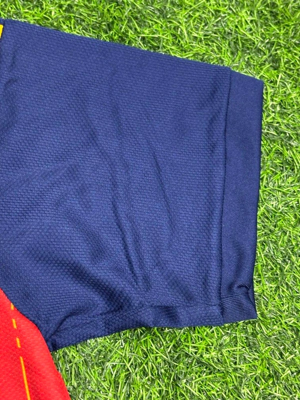 Spain 2026 World Cup Home Kit Fan Edition With Short - M