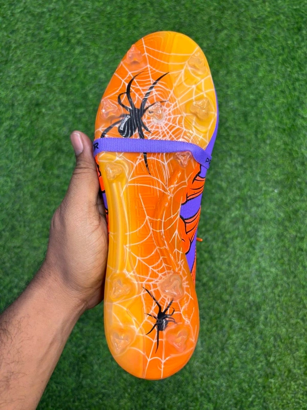 Predator Cursebreaker Elite Foldover Purple And Orange Color FG - 9.5