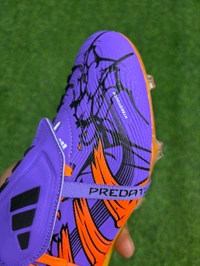 Predator Cursebreaker Elite Foldover Purple And Orange Color FG - 9.5