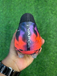 Mercurial Vapor 17 Elite Orange Black Colour Low-top FG With Lace - 8.5