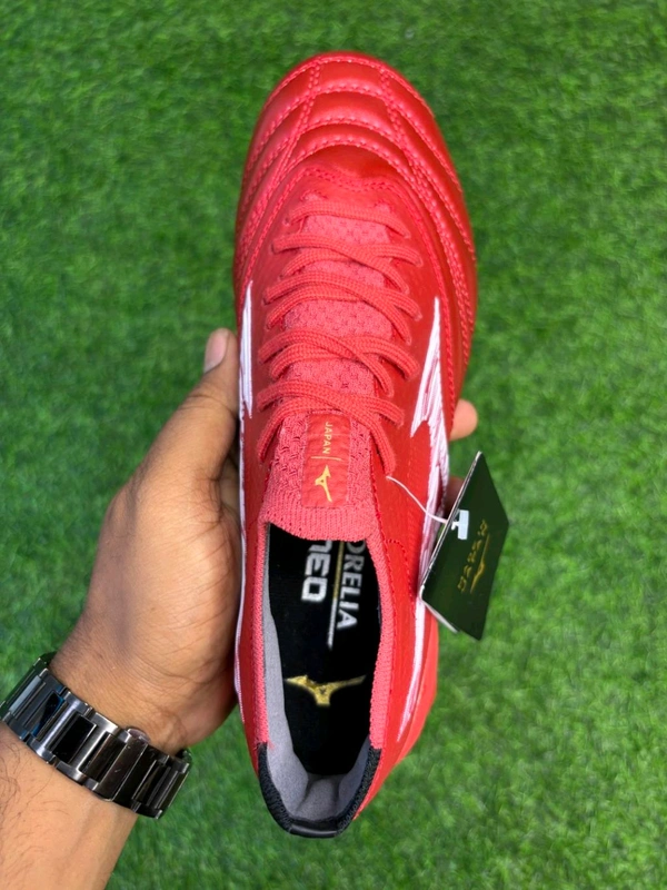 Morelia Neo 4 Red Colour Low-top FG With Lace - 9.5
