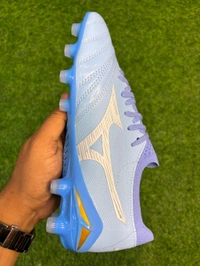 Morelia Neo 4 Sky-blue Colour Low-top FG With Lace - 7.5