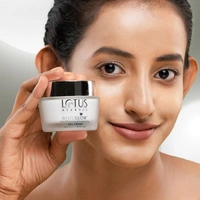 Lotus White glow Gel Cream Spf 25 - 40 GM