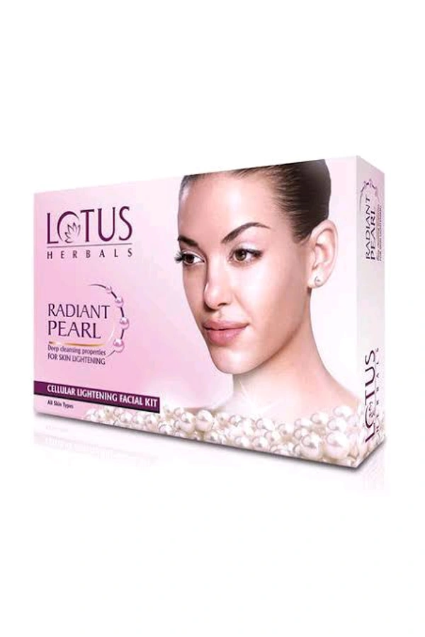 Lotus Herbals Radiant Pearl Facial Kit  - 37 GM