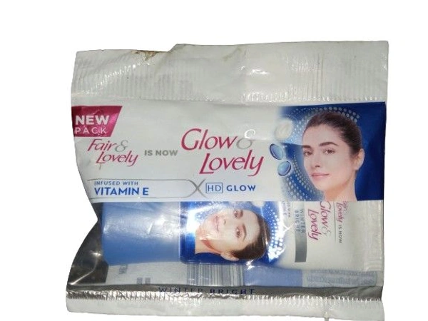 Glow & Lovely  Fair & Lovely Is Now Glow Lovely HD Glow  Infused With Vitamin E - 15 GM