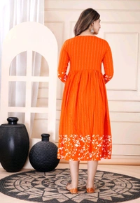 Women Floral Print Viscose Rayon Straight Kurta (Pink) - International Orange, L