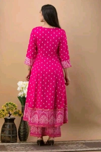 Women Viscose Rayon Kurta. Pant Dupatta Set - Razzmatazz, L