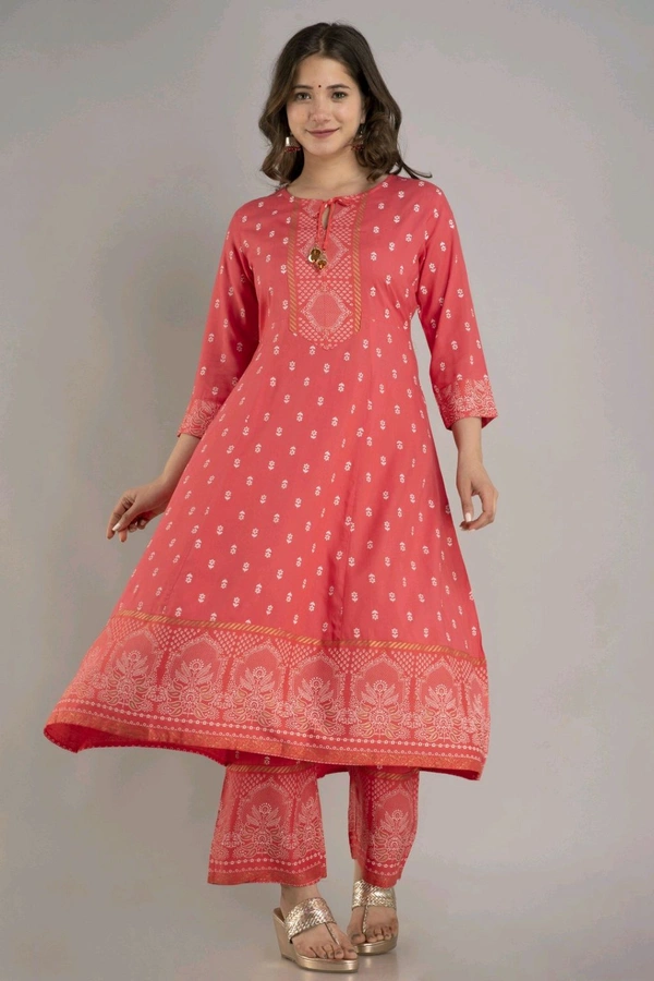 Women Viscose Rayon Kurta. Pant Dupatta Set - Mandy, M