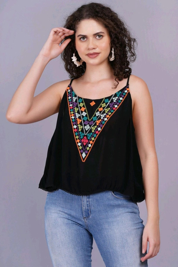 Casual Sleeveless Embroidered Women Black Top - Black, L
