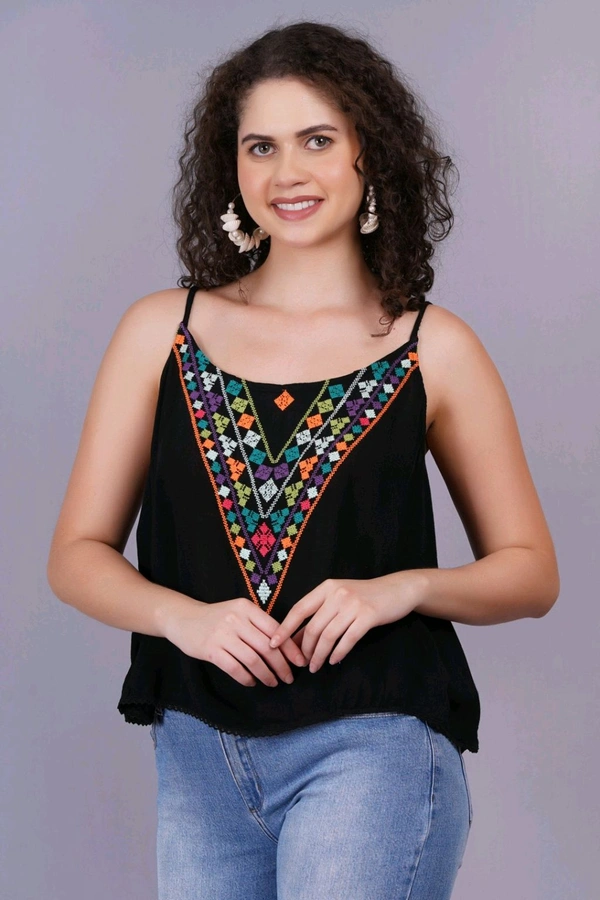 Casual Sleeveless Embroidered Women Black Top - Black, L