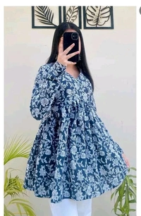 Women printed top - Elephant, M