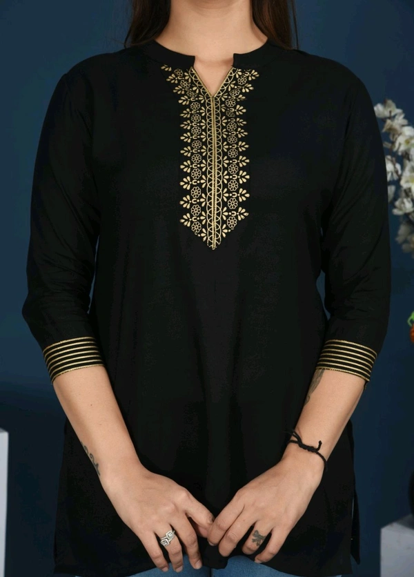 Women Solid Viscose Rayon Straight Kurta (Black) - Black, S