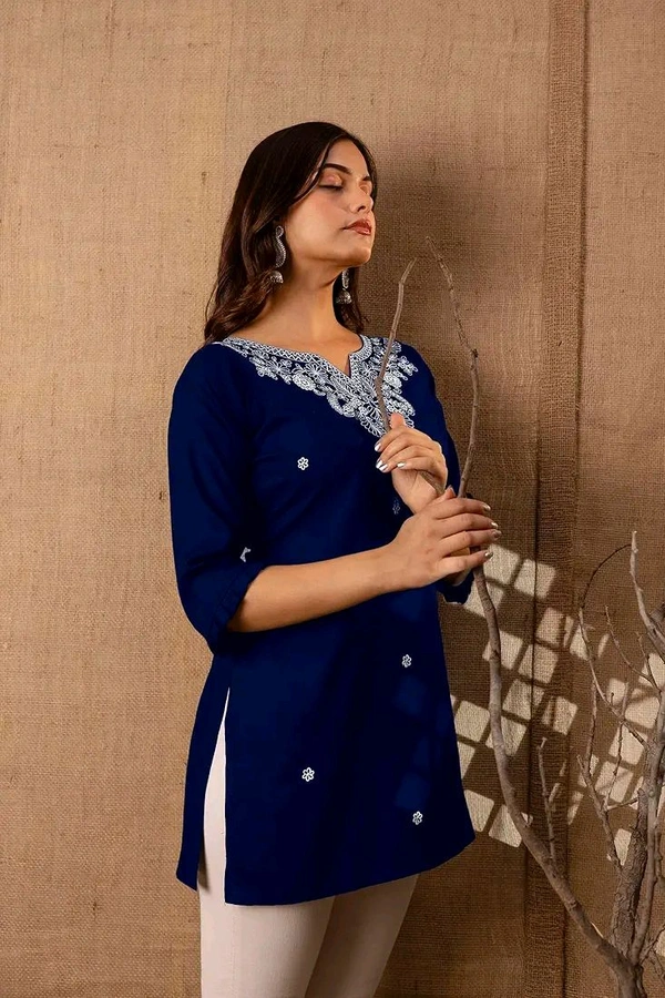 Women Rayon Regular Top - Black Russian, L