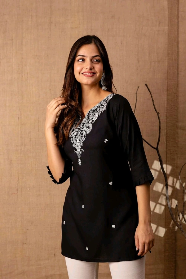 Women Rayon Regular Top - Black, M