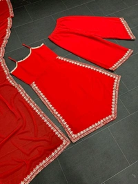 Women's Georgette Sleeveless Kurti Set With Embroidered Lace - Red, L