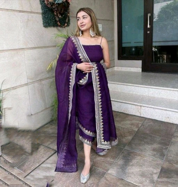 Women's Georgette Sleeveless Kurti Set With Embroidered Lace - Purple, S