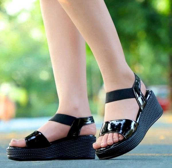 Women Wedges Sandal (Black, 6)
- Black, 8