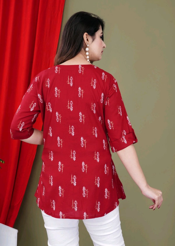 Casual Roll Up Sleeves Printed Women Green, Yellow, White Top
- Maroon, S