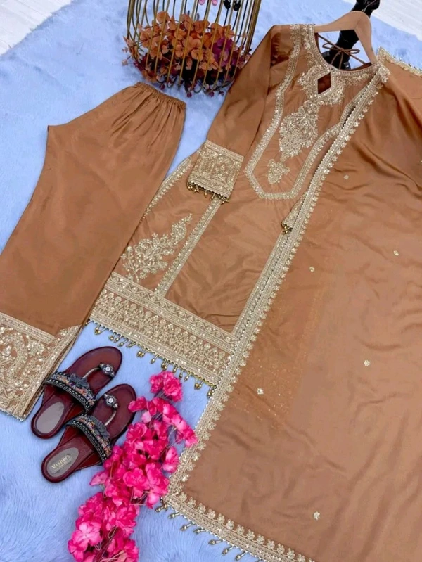 Heavy Chinon Silk kurti Eith Embroidered salwar And Dupatta Set
- Cape Palliser, L