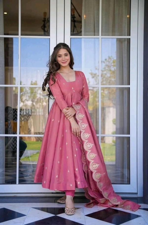 Women's Designer Soft Bandhani Anarkali Styles Salwar Suit
- Darty pink, L