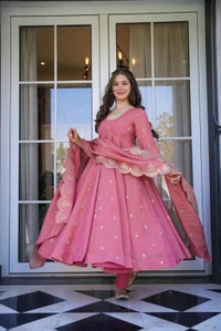 Women's Designer Soft Bandhani Anarkali Styles Salwar Suit
- Darty pink, S