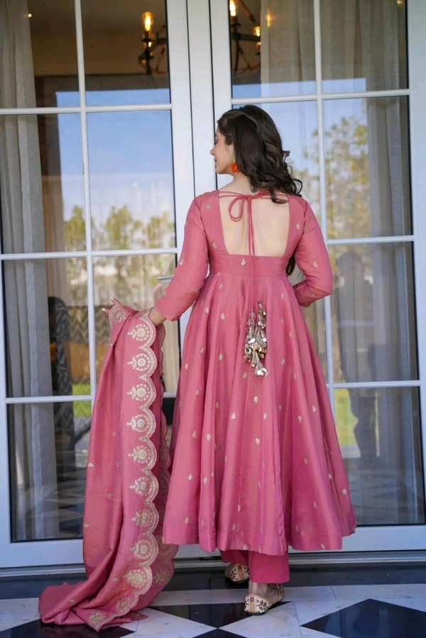 Women's Designer Soft Bandhani Anarkali Styles Salwar Suit
- Darty pink, XXL