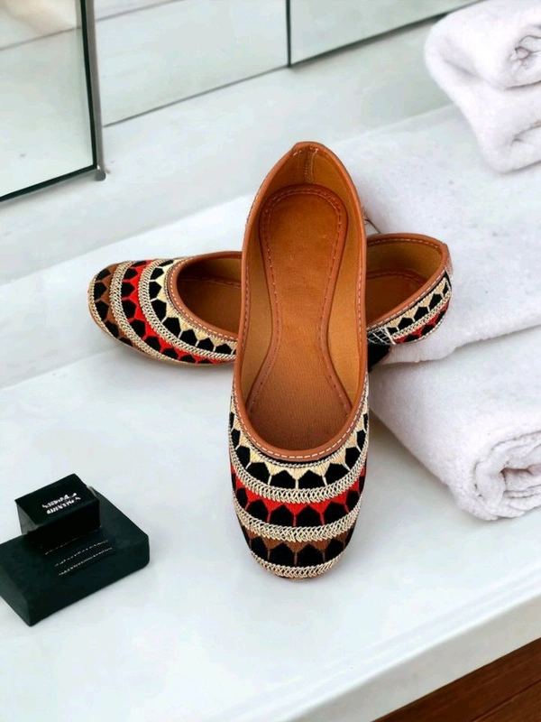 Jutis For Women Multicolor - Russet, IND-5