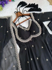 Red Georgette Embroidery Anarkali Suit Set with Dupatta Ready to Wear for Celebrations - Black, XL