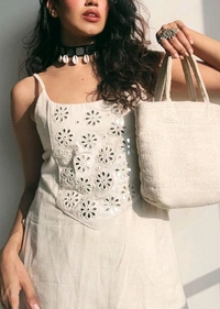 Sleeveless Cotton Flex Kurta Pant Set – Elegant Summer Style
- White, XS