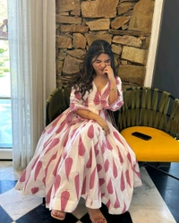 Women Cotton Pink Anarkali Kurta Pant and Dupatta set - L, Rouge