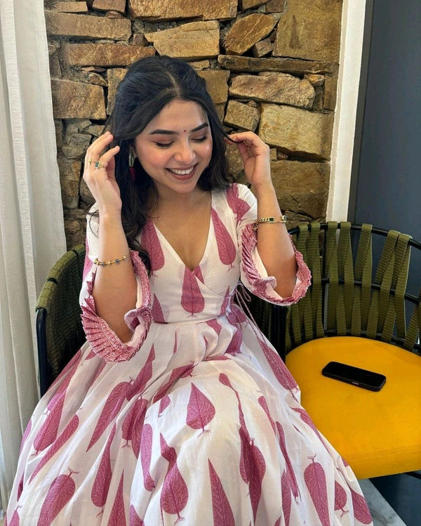 Women Cotton Pink Anarkali Kurta Pant and Dupatta set - XL, Rouge