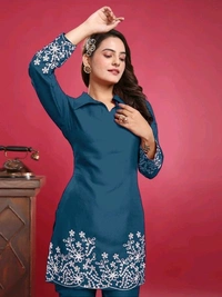 Women's Floral Embroidered Kurta Set with Pants, Maroon, 3/4 Sleeve - S, Mor Pish