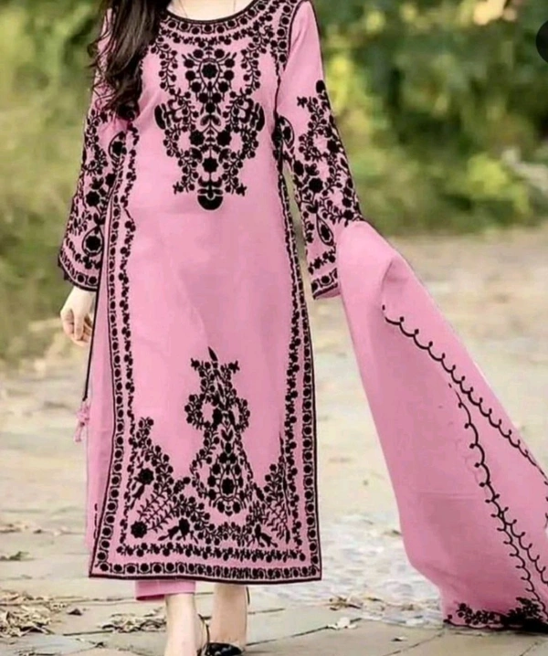 Marvelous White Color Thread Work Salwar Suit - s, pink Daisy