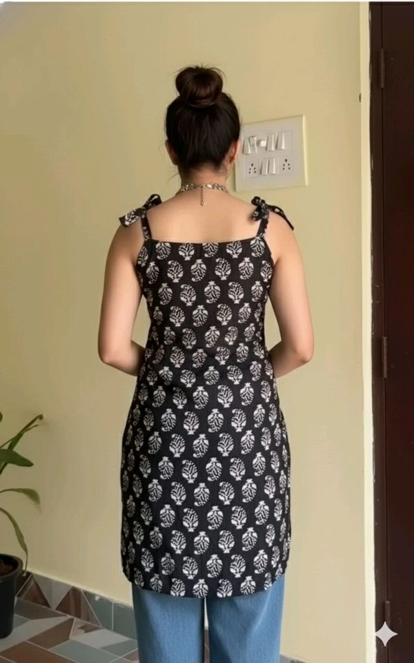 Black & White Block Print Cotton Tunic with Tie-Up Straps | Sleeveless Summer Kurti Top
- XXL, Black