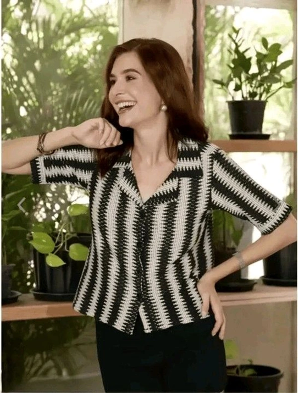 lahaba Women Oversized Fit Striped Spread Collar Casual Shirt
- S, Black