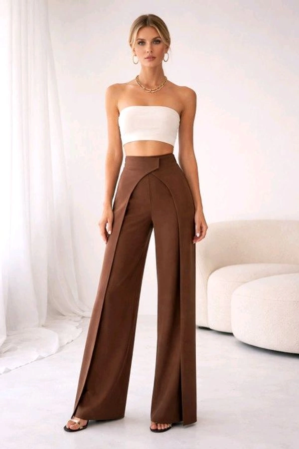 Women Loose Fit Beige Lycra Blend Trousers
- XL, Brown
