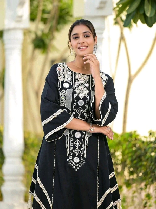 Black Elegant Reyon Cotton Top & Plazo Set with Real Mirror Work and Fancy Lace Latkan
- M, Black