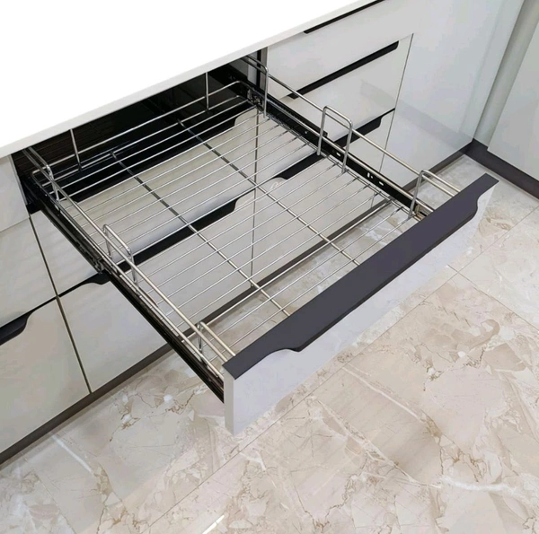 CRAFTISTA®️ 5mm Plain Wire Basket - 6", 12x20