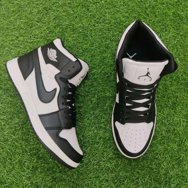 Jordan High "Panda" - UK 10
