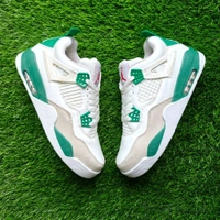 Retro 4 "White Green" - UK 9