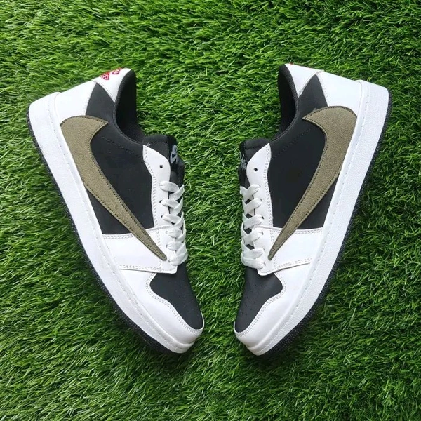 Travis Scott "Olive" - UK 6