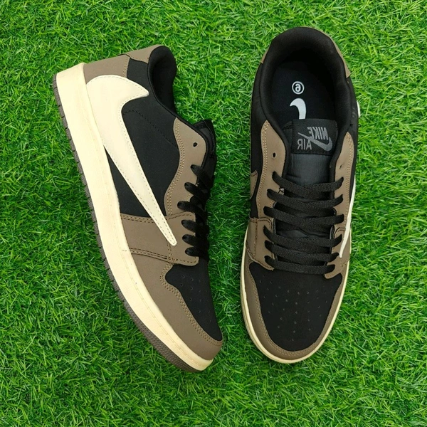 Travis Scott "Mocha" - UK 9