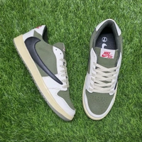 Travis Scott "Reverse Olive" - UK 6