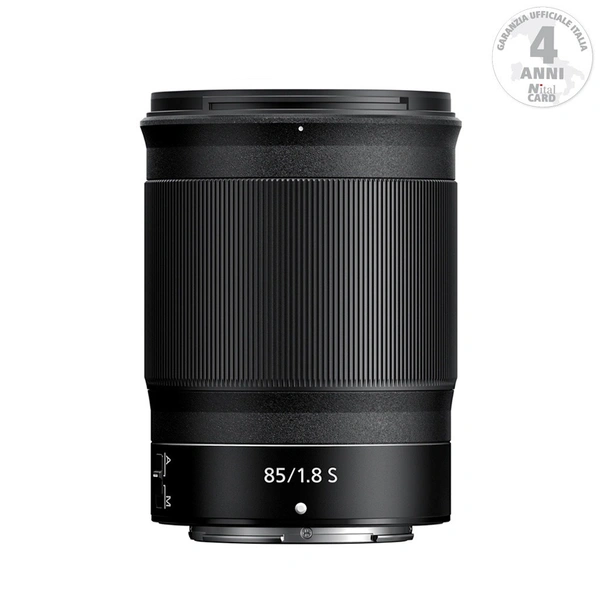 NIKON 85 MM 1.8 LENS