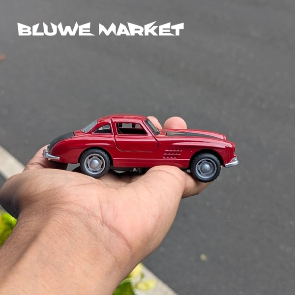Mercedes Benz 300 Sl Coupe Vintage Diecast Metal Car - Maroon