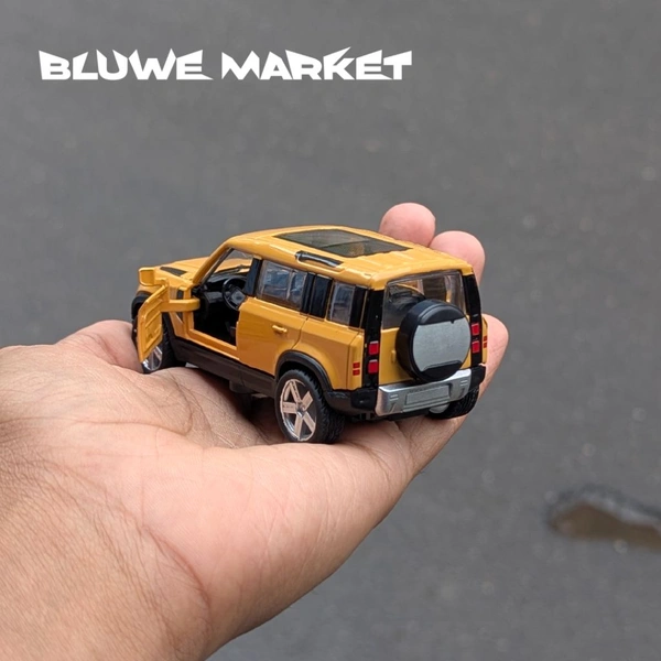 Defender 1/43 Metal Scale Diecast Car