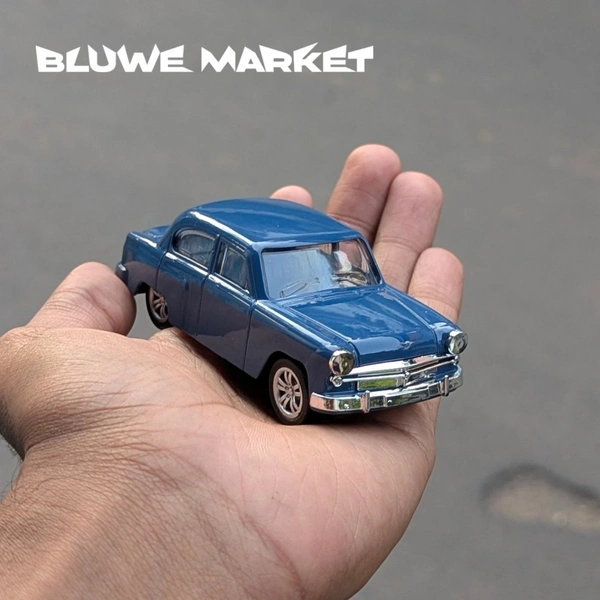 Vintage 1/43 Metal Diecast Car 