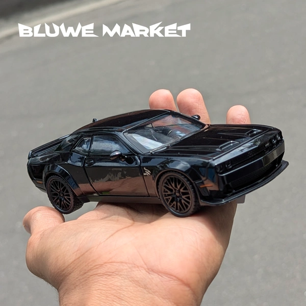 Dodge Challanger Srt Demon 1/32 Premium Diecast Car - Black