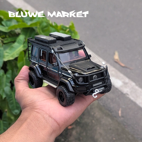Mercedes Benz G550 G-Class 1:32 Premium Metal Diecast Car - Black