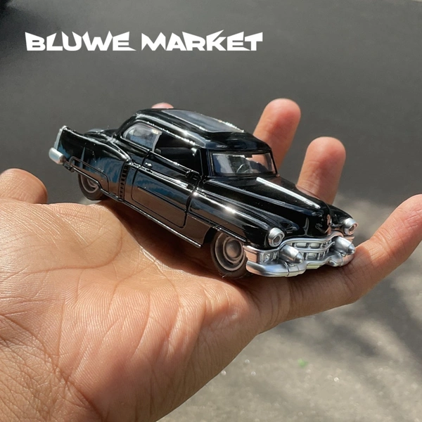Cadillac Black Vintage 1/36 Scale Diecast Car 